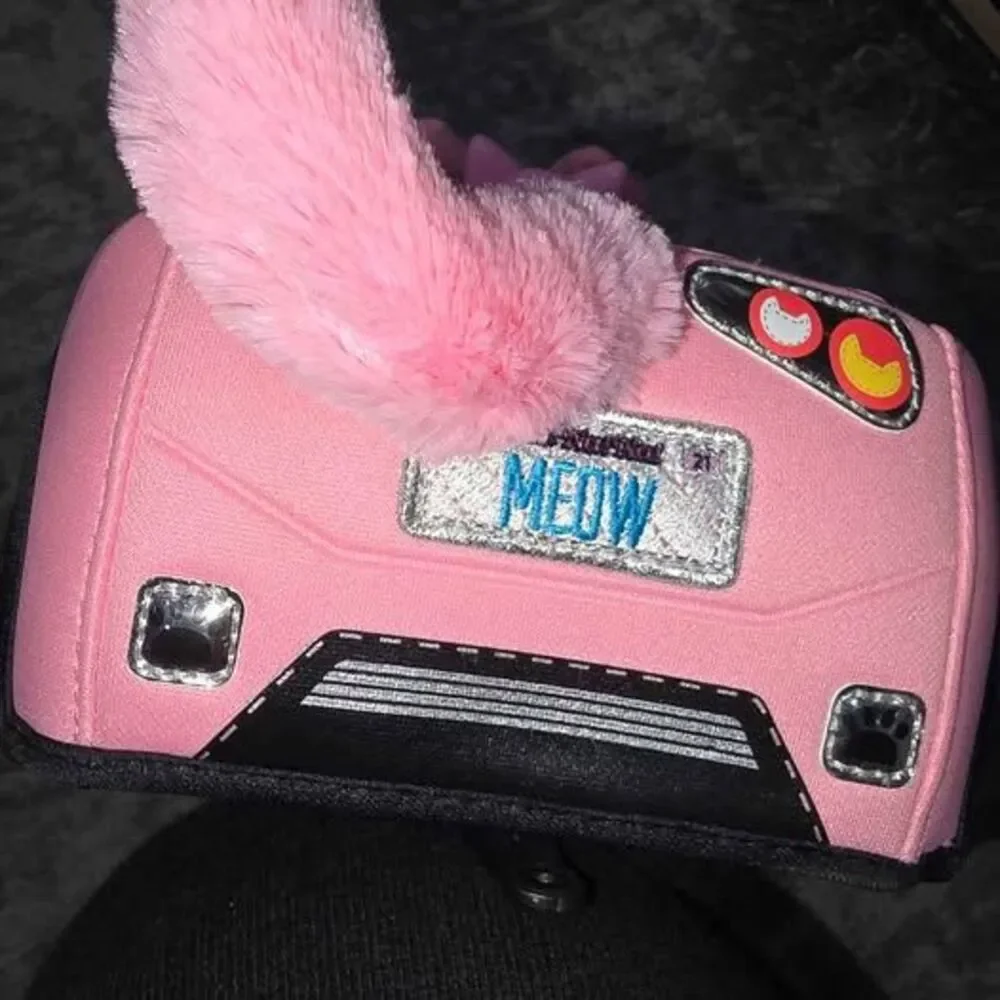 Na! Na! Na! Surprise Soft Plush Convertible Car